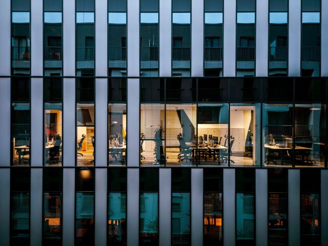 Optimiser la visibilité de votre entreprise en ligne face aux changements d&rsquo;algorithmes