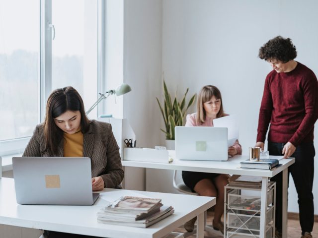 Comment l&rsquo;IA transforme la prise de décision dans les PME
