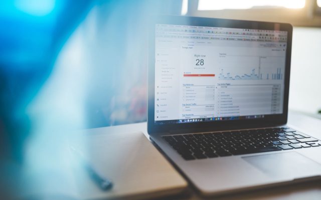 Consultant SEO freelance : quels accès lui donner sans risque ?