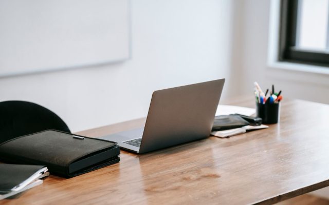 Consultant SEO à Paris : quels accès lui donner, et lesquels refuser
