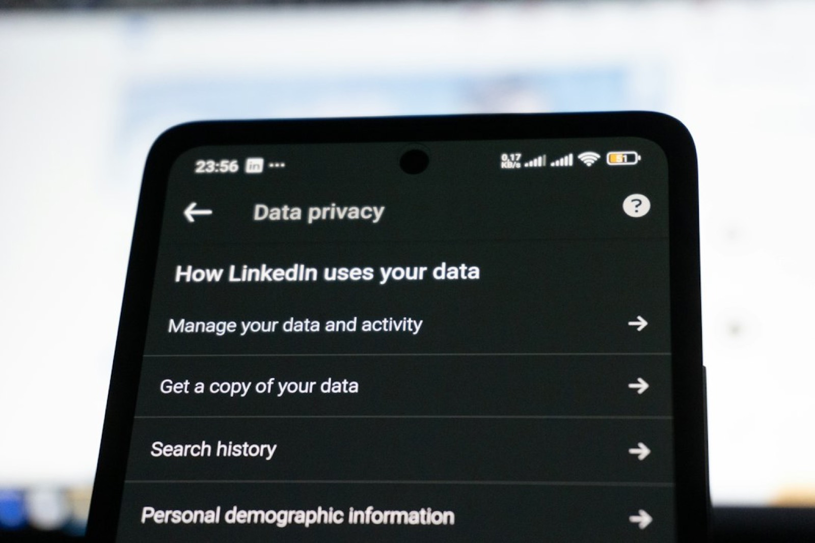 Écran Android affichant les permissions demandées par une application