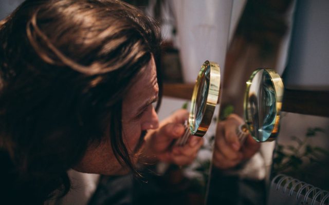 Alternatives à PimEyes : guide et précautions juridiques