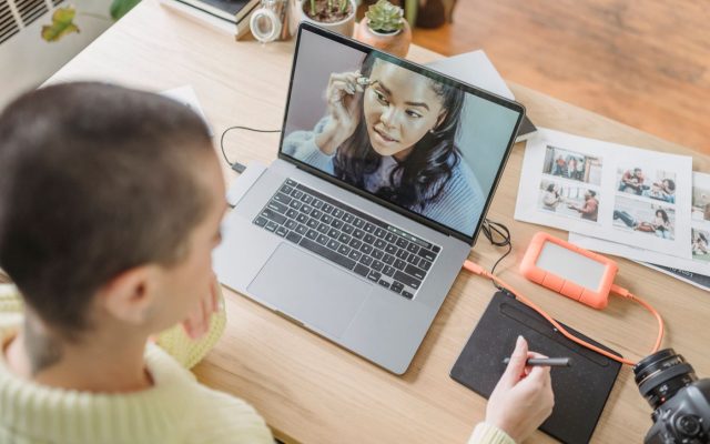 PimEyes gratuit : que permet la version sans abonnement