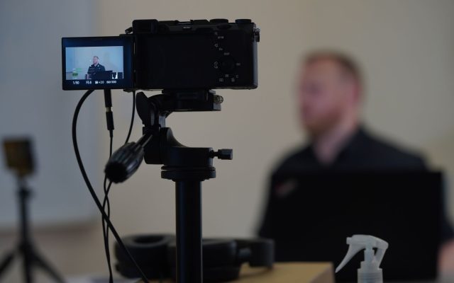 L&rsquo;IA dans la pub : optimisation ou intrusion dans vos choix ?
