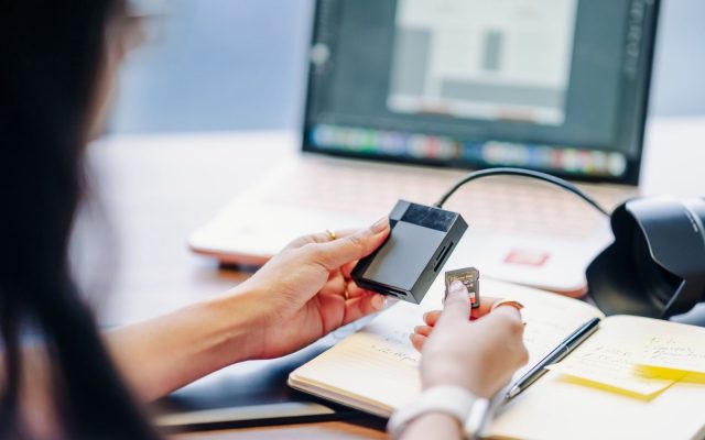 Scanner une carte d&rsquo;identité : ce que l&rsquo;IA vérifie vraiment